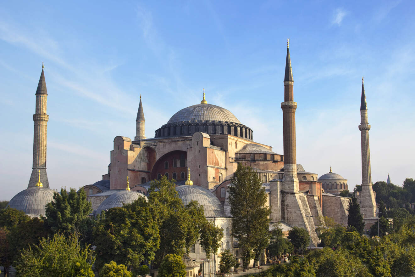 17 Unmissable Things to do in Istanbul for All Interests